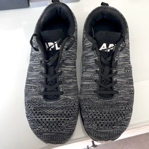 APL Techloom Pro Gray Sneakers - Size 9
